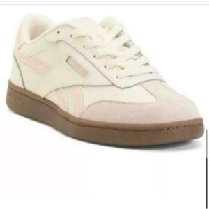NWT- Reebok Forte Lounger Double Up Sneaker in Blush/ Off White. Size: 8.5